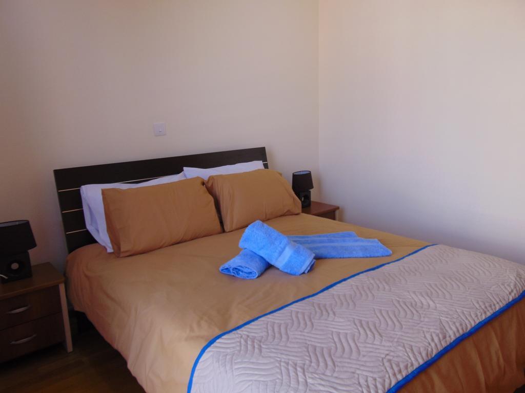 Ithaki Phinikoudes Apartment No. 205 Larnaka Zimmer foto