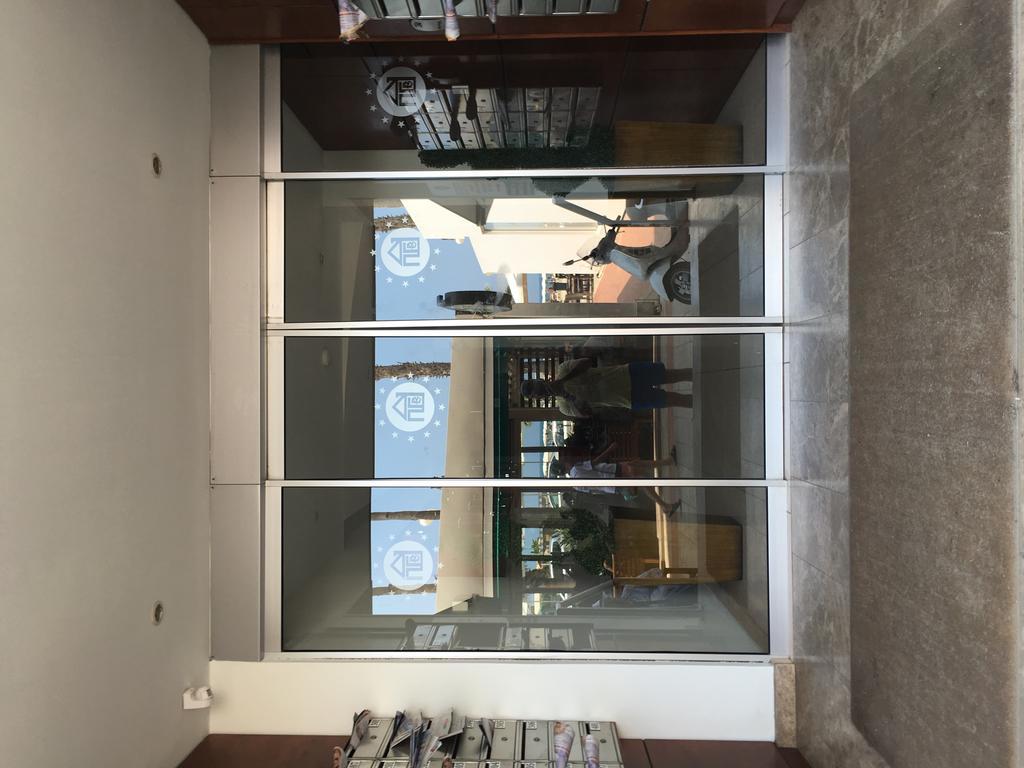 Ithaki Phinikoudes Apartment No. 205 Larnaka Exterior foto